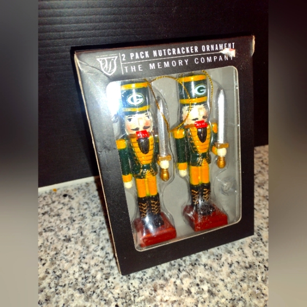 NFL Green Bay Packers Football Nutcracker Ornaments. The Memory Company. NEW
